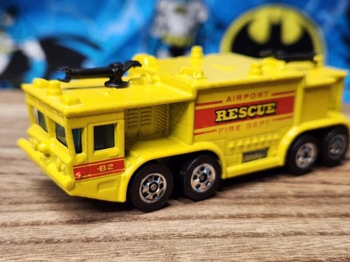 Hot Wheels Vintage Airport Rescue Fire Truck - Die Cast 1:64 - 1979 Malaysia