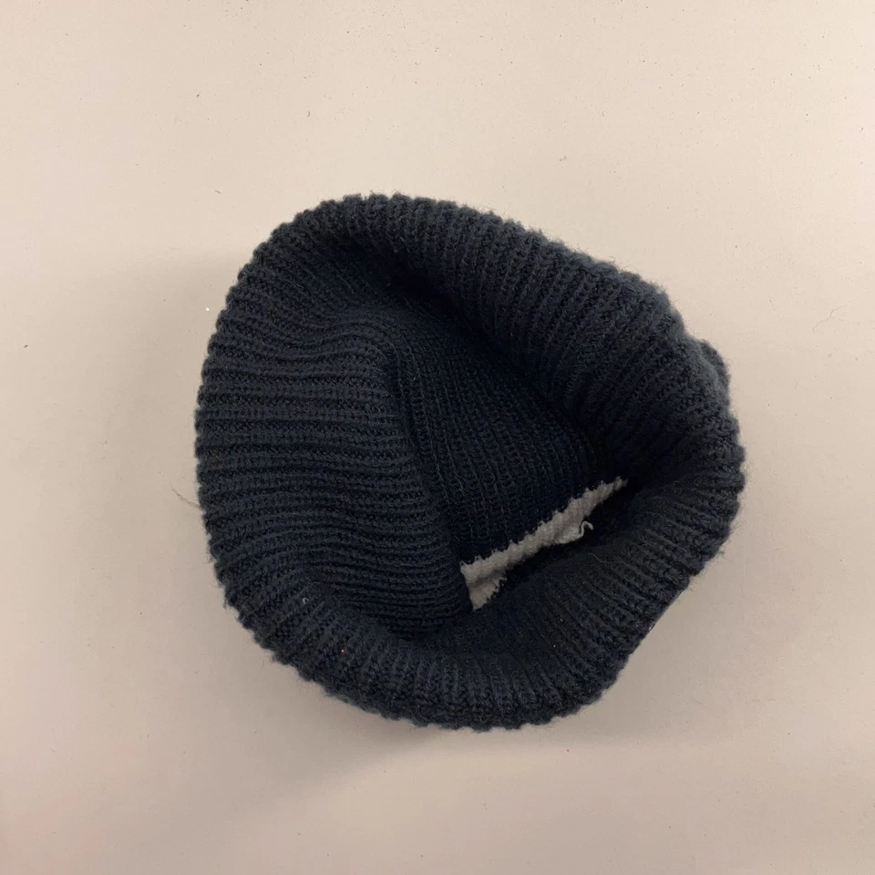 Quinnipiac women's cable knit winter pom-pom hat - Image 3 of 4