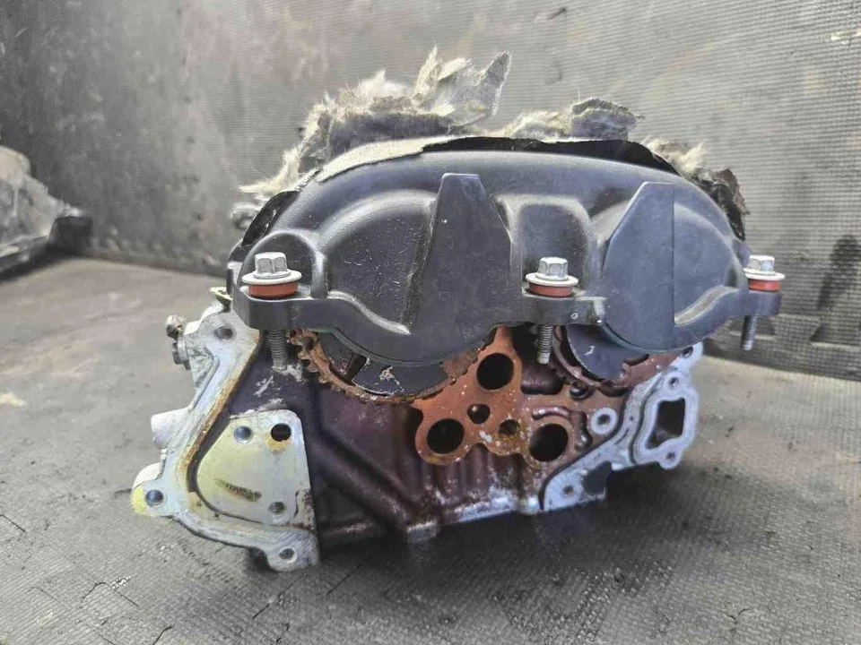 2010 Cadillac CTS 3.6L Right Cylinder Head 08 09 10 11 OEM opt LLT - Image 2 of 4