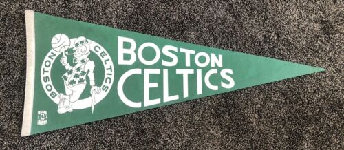 VINTAGE Boston Celtic 1970's Full Size 29 Inch Green Pennant, Bill Russell, NICE - Picture 1 of 2