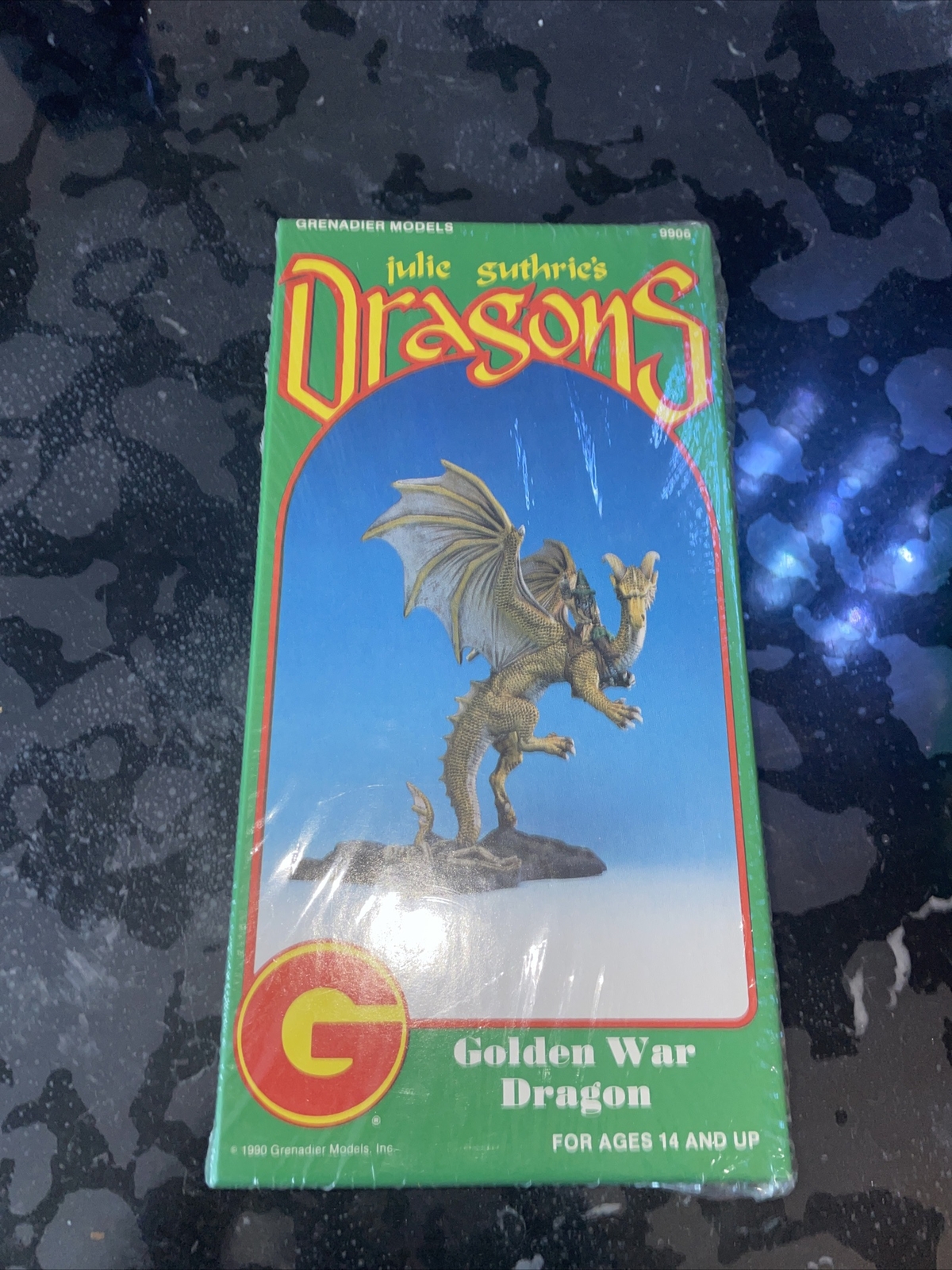 Julie Guthrie Dragons 9906 Cadeau Grenadier Models pour Rôliste