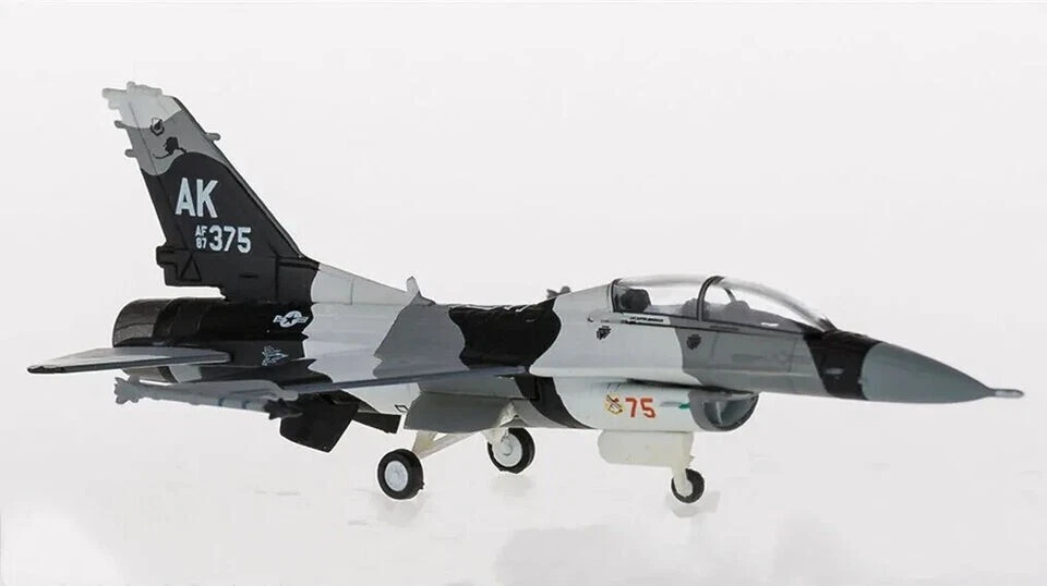 Modelo de avión militar fundido a presión 1:200 Hogan USAF Lockheed F-16D AK 375 Foto 3 de 4