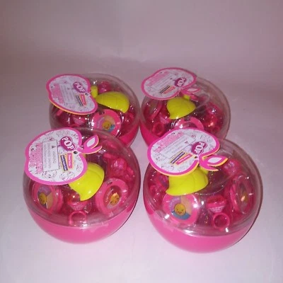 Juego de 4 juegos de regalo de brillo de labios para niños niñas juegos de 16 piezas estuche de belleza manzana - Imagen 1 de 4