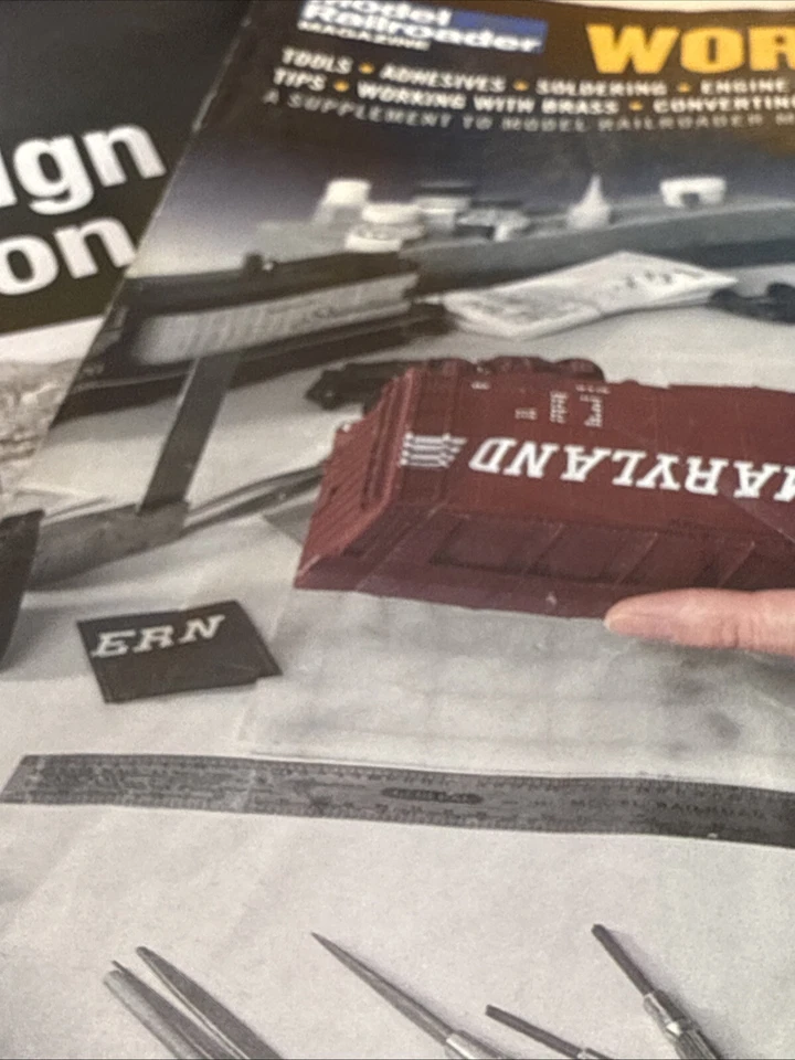 Lot 5 Model Railroader Train, Atlas, 101 Tracks, Magazines Reference Guides - Image 3 of 4