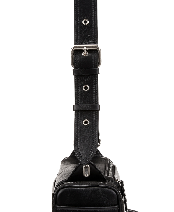 VUNQUE] Perfec Multi Pocket Shoulder S - B | Stylish & Functional