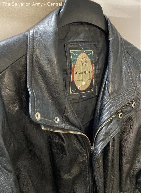 Members Only Mens Black Leather Collared Long Sleeve Bomber Jacket Size Large - Image 3 of 4