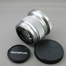 OLYMPUS M.ZUIKO DIGITAL 45mm F1.8 Silver for Micro Four Thirds, No. 9170