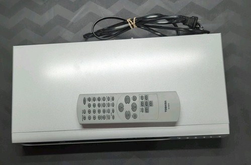 Toshiba DVD Video Player With Remote Color Stream Dolby Digital SD-1810 Working - Picture 3 of 5