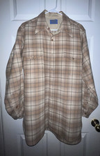 Pendleton Men's L Brown Beige Plaid Wool Button-Up Shirt Jacket Pockets.