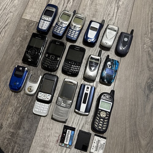 Buy Lot Of 16 Vintage Cell Phones Nokia / Motorola / Samsung – Untested – Best Price & Deal