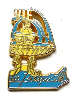 Pin's Arthus Bertrand " VIE La Presqu'Ile " 10