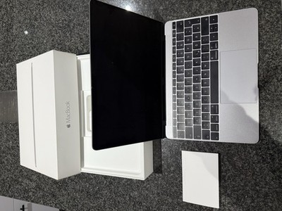 Apple MacBook 12 Zoll (256GB SSD, Intel Core M, 1,1GHz, 8GB) Laptop - Space...