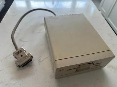 Commodore Amiga 1010 3.5'' Floppy Disk Drive 880K Gets Power But Shows ''BAD DISK''