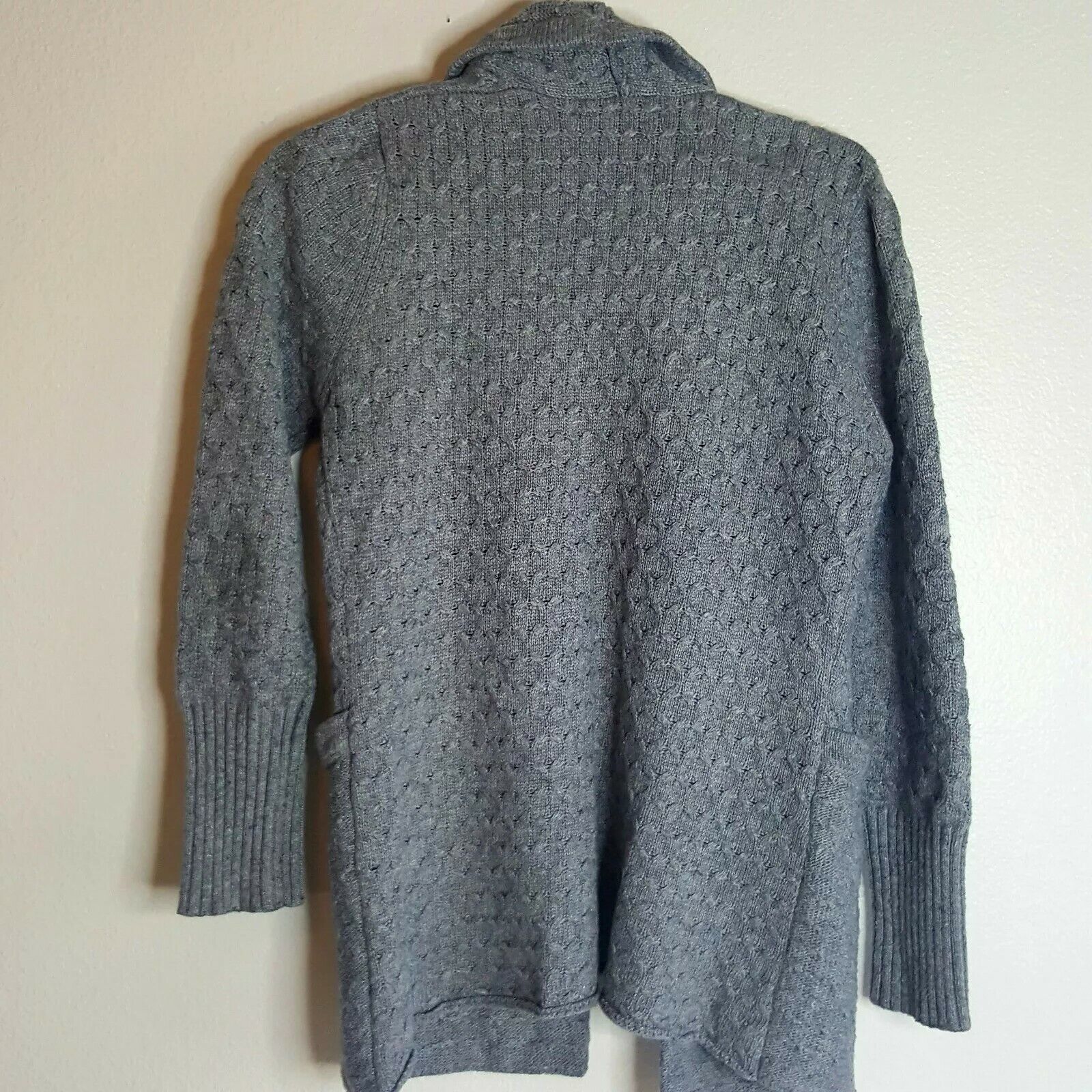 Picture 4 of 6