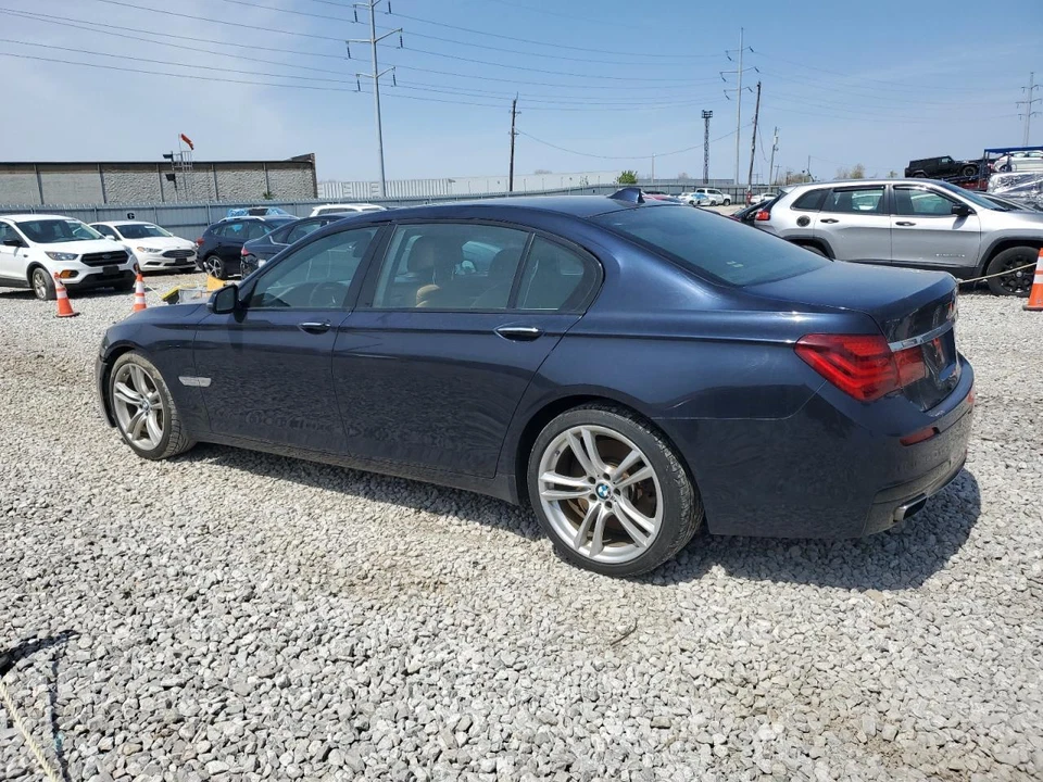 Espejo de puerta derecho usado se adapta a: BMW 750I 2014 eléctrico térmico con cámara con punto ciego al Foto 4 de 4