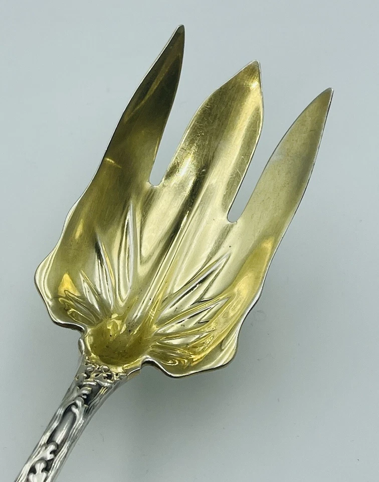 Tenedor de servir Tiffany & Co antiguo de plata esterlina borde ondulado 10" Foto 4 de 4