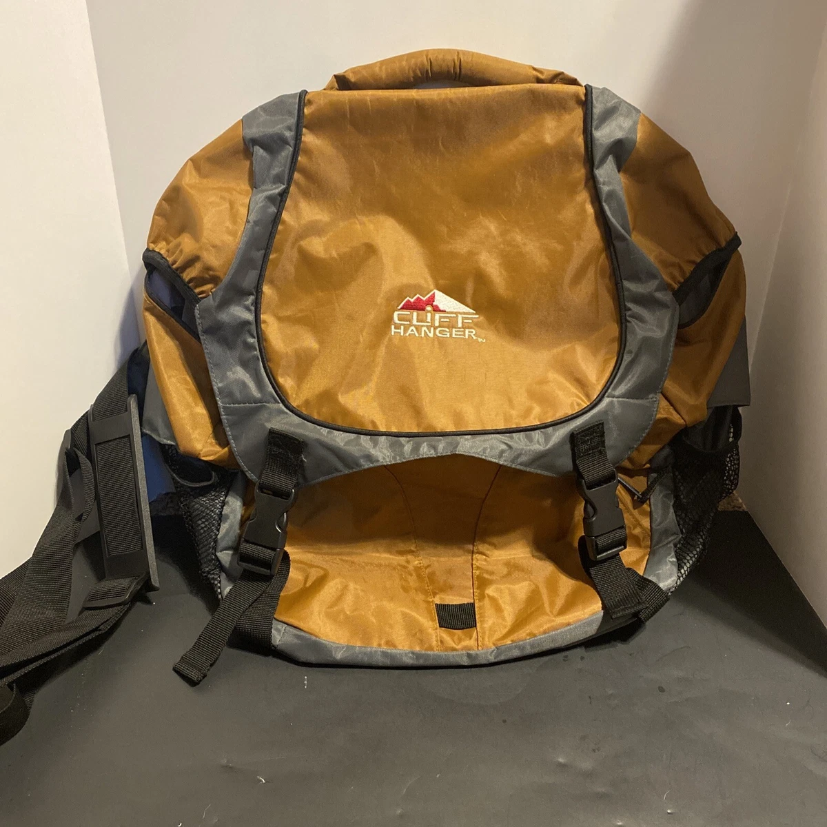 Backpack and messenger bag shop in one
