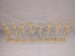 1964-Louis-Marx-CAMPUS-CUTIES-8-piece-set-Plastic-Figurines-BEAUTIFUL-NEAR-MINT