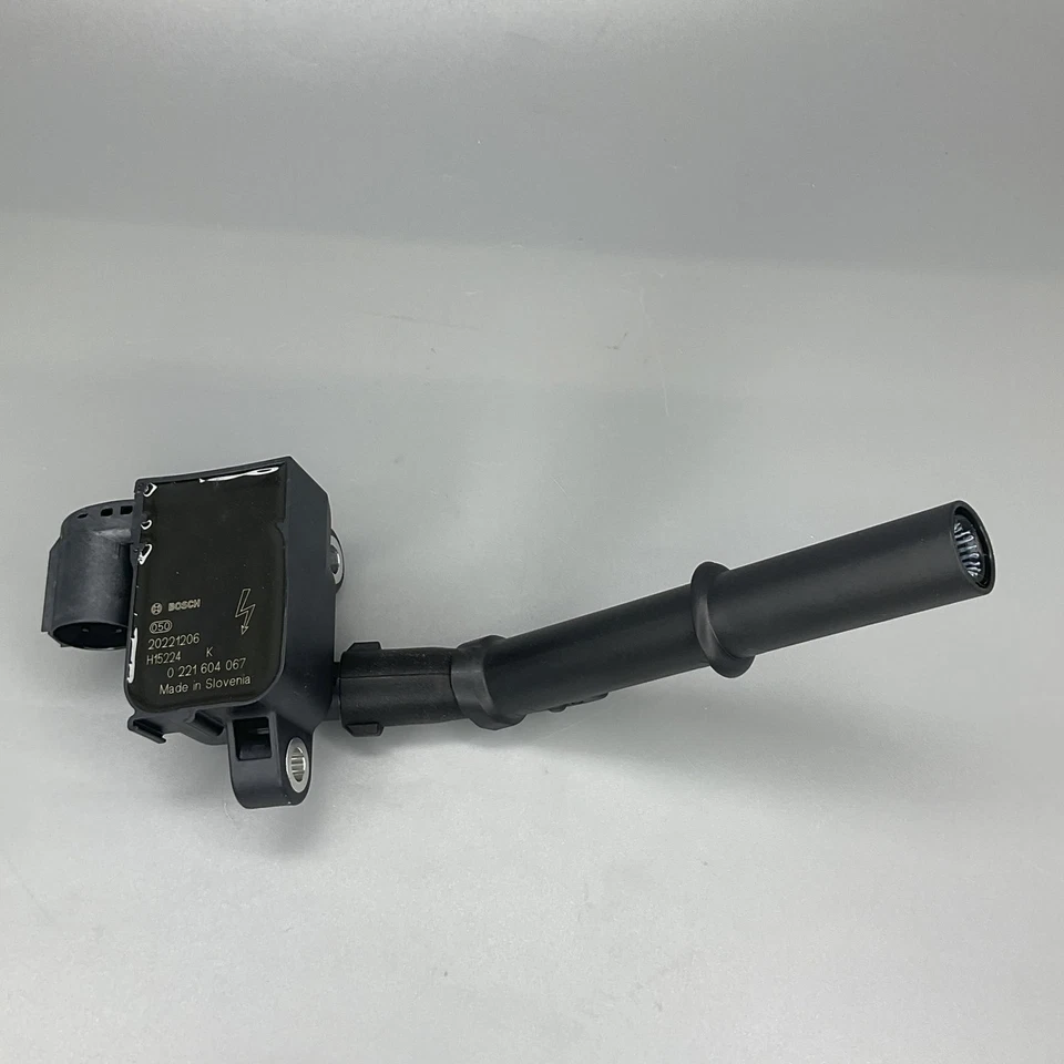 NEW BOSCH OE Ignition Coil For 2011-2016 Mercedes-Benz C E G ML R S-Class - Image 2 of 4