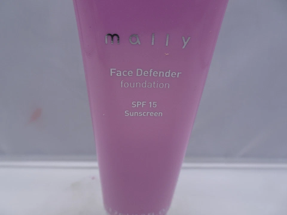 Mally Face Defender Foundation SPF 15 -Tan - 1.8 oz New - Image 2 of 2