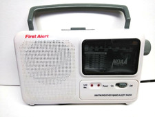 First Alert 7 NOAA Channels Emergency 24 HR Weather AM FM Radio WX-17 PORTABLE