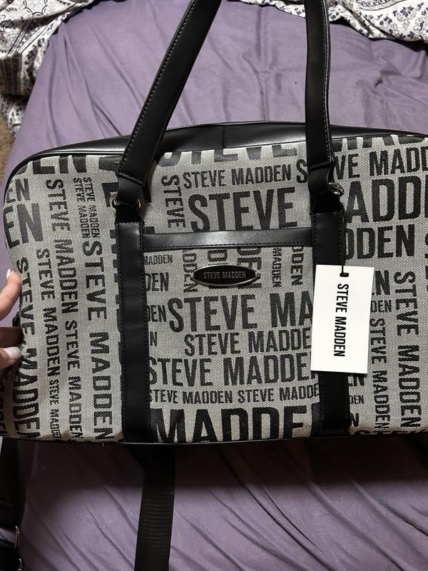 Steve Madden Baramina Weekender Duffle Bag Adjustable Strap Black/Gray Logo