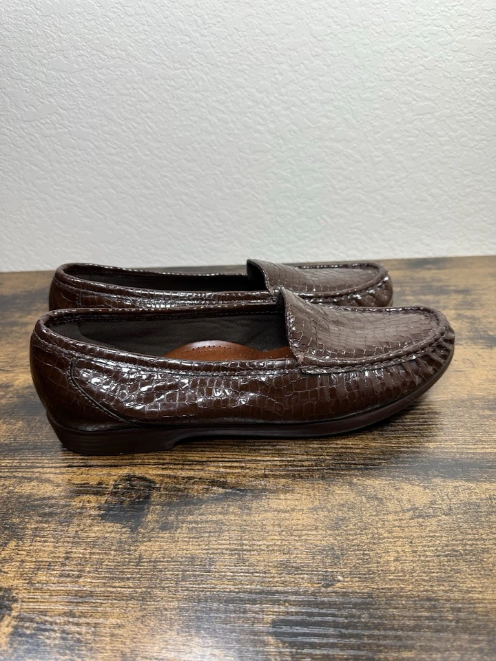 SAS Loafers Shoes Womens 9 Brown Croc Embossed Patent Leather Comfort Made USA - Image 2 of 4