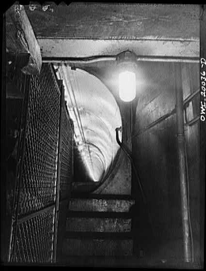 Milwaukee Western Fuel Company, Milwaukee, Wisconsin. Steps leading up into the