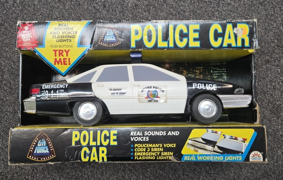 Vintage 1991 Fun Rise Plastic Model Police Car Patrol Unit 208 - Image 2 of 4