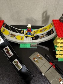 LEGO Island 6738 Skateboard Challenge (2002) &ndash; Used &ndash; Incomplete &ndash; See Details