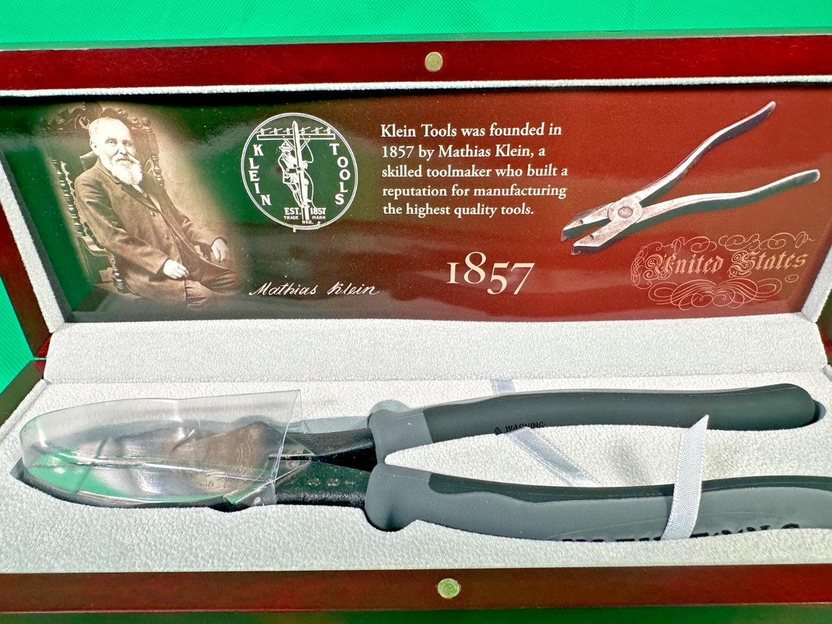 Klein Tools 150th Anniversary Pliers J2000-9NE-CL Limited Edition