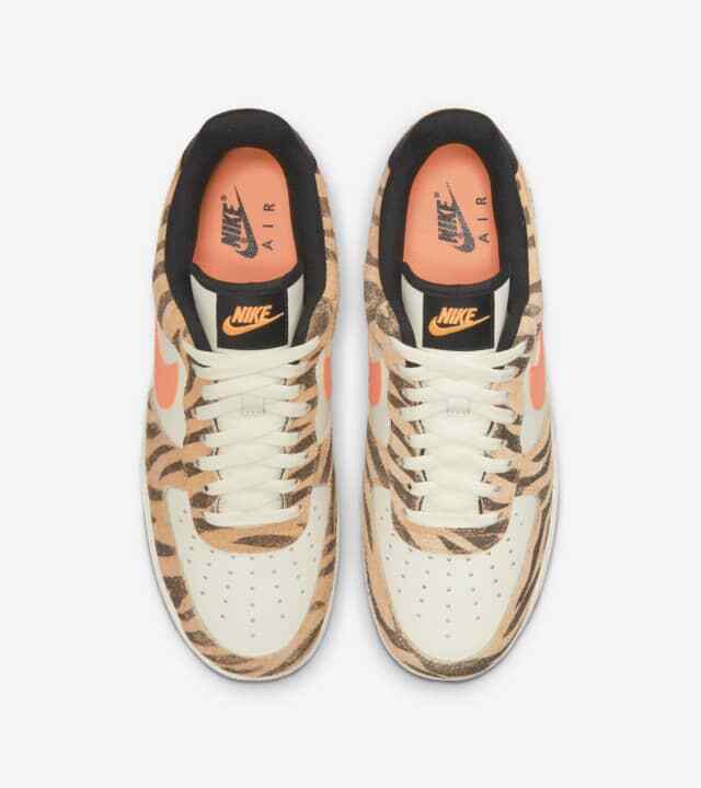 NIKE AIR FORCE 1 LOW PREMIUM