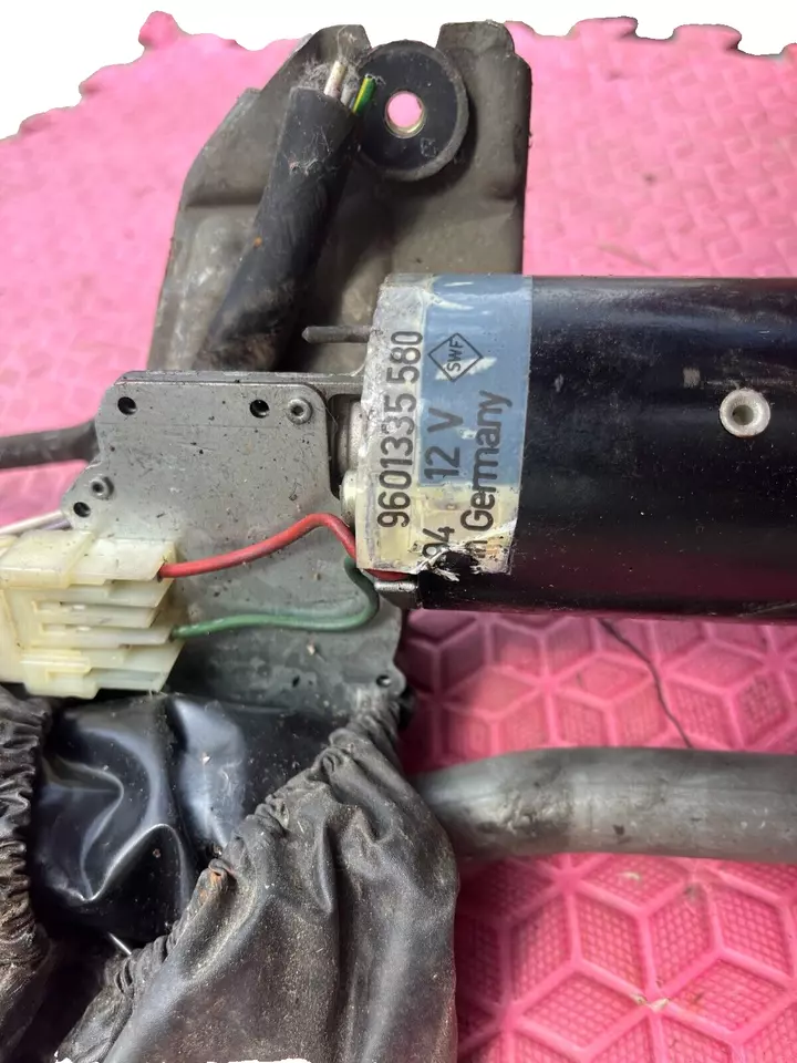 Wiper Linkage 9601335580 Peugeot 205 - Image 3 of 4