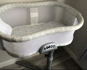 halo bassinest 360 swivel