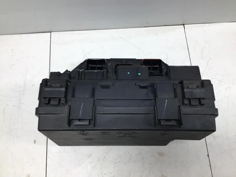 JEEP LIBERTY 2011 ENGINE FUSE BOX FACTORY Foto 2 de 4