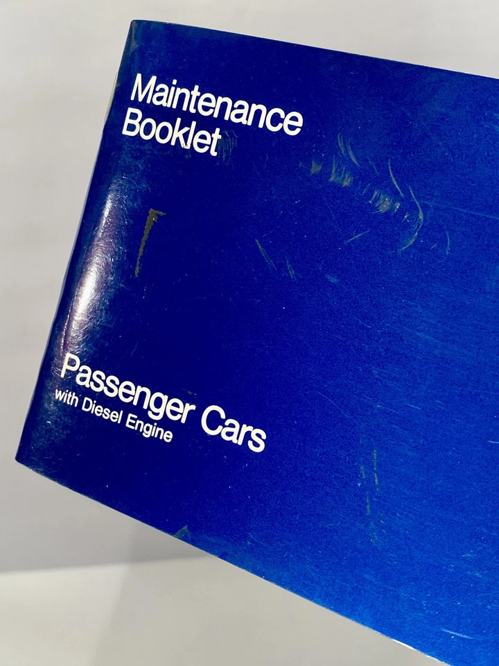 LIBRO DE SERVICIO DE MANTENIMIENTO EN BLANCO MERCEDES-BENZ W123 DIÉSEL 240D 300D 300CD 300TD Foto 2 de 4