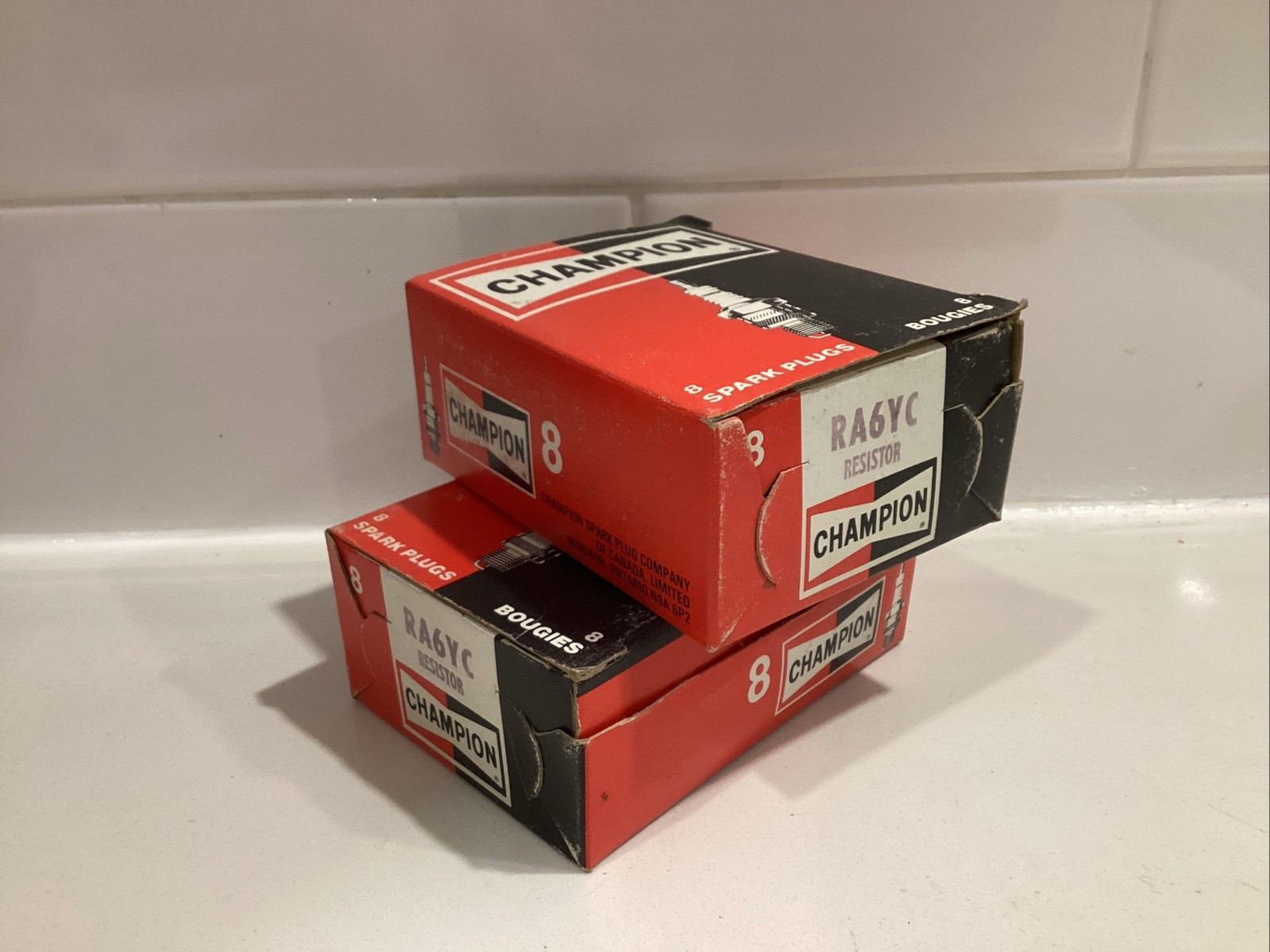 RA6YC Champion Resistor Spark Plugs NOS   16 Spark Plugs 