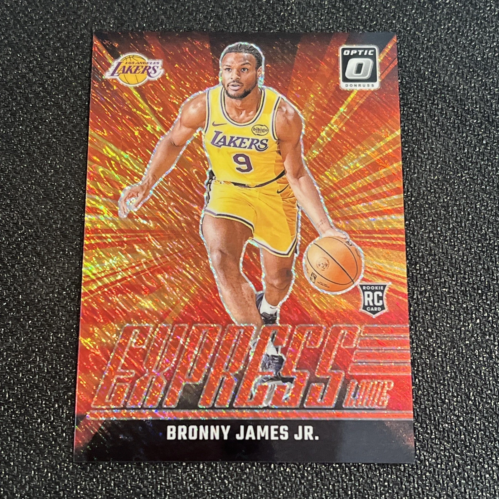BRONNY JAMES JR Rookie Express Lane Red Shimmer 37/75 2024-25 Donruss Optic #4