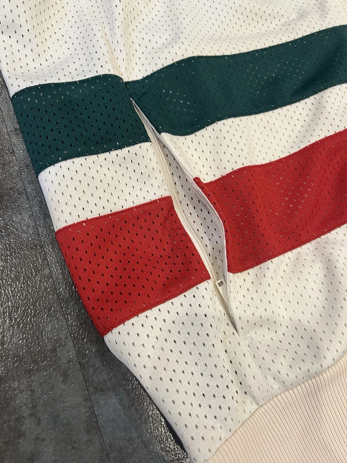 Giacca Gucci in tessuto a rete con zip nuova con etichette vendita al dettaglio L ~3300$