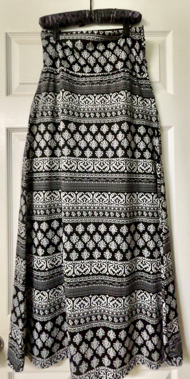 Urban Coco Maxi Skirt Black And White Batik Print Large Boho Vibes Lightweight