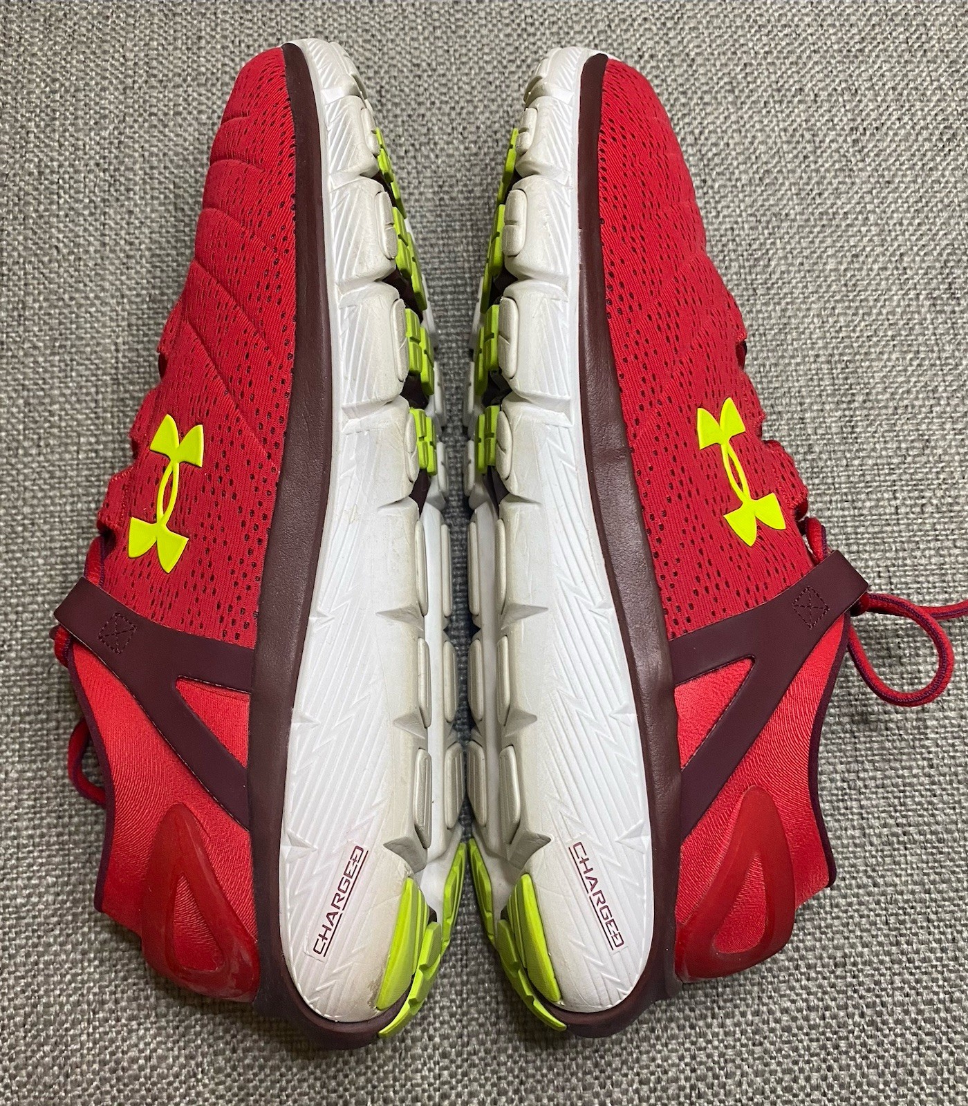 SAOLA Scarpe da corsa UNDER ARMOUR Charged uomo taglia 11 "Speedform Fortis" rosse sneakers