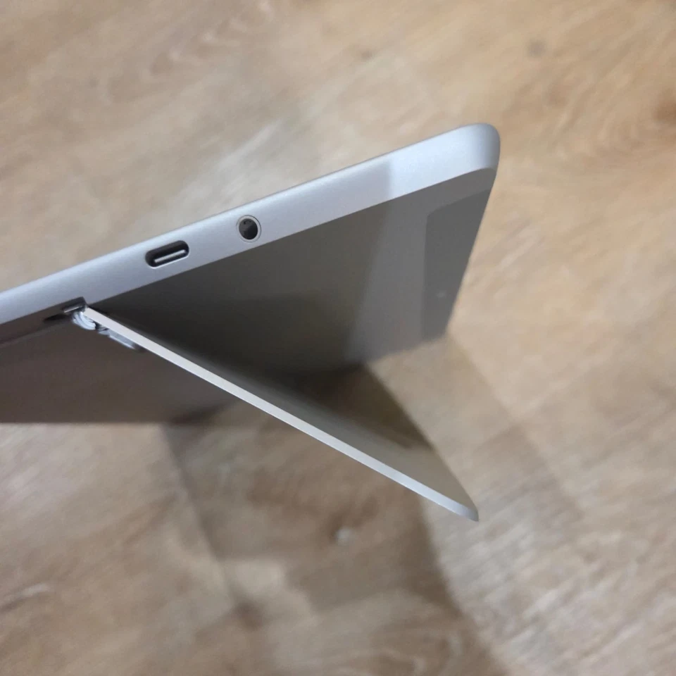 Microsoft Surface Go 3 10.5" i3-10100Y 1.30GHz 8GB 128GB Plateado Windows 11 Foto 3 de 4