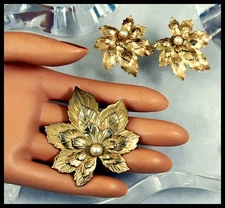 Large Vintage Gold Gilt Maple Leaf Brooch Pin & Clip Earrings Set Genuine Pearl