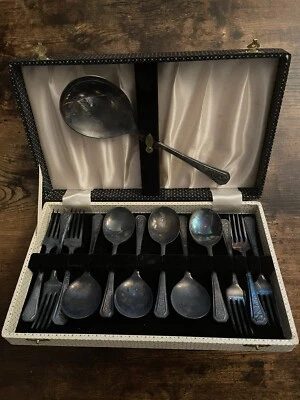 Vintage 13-Piece Dessert Set - 6 Spoons, 6 Forks & Serving Spoon - J.T & Co EPNS - Image 1 of 4