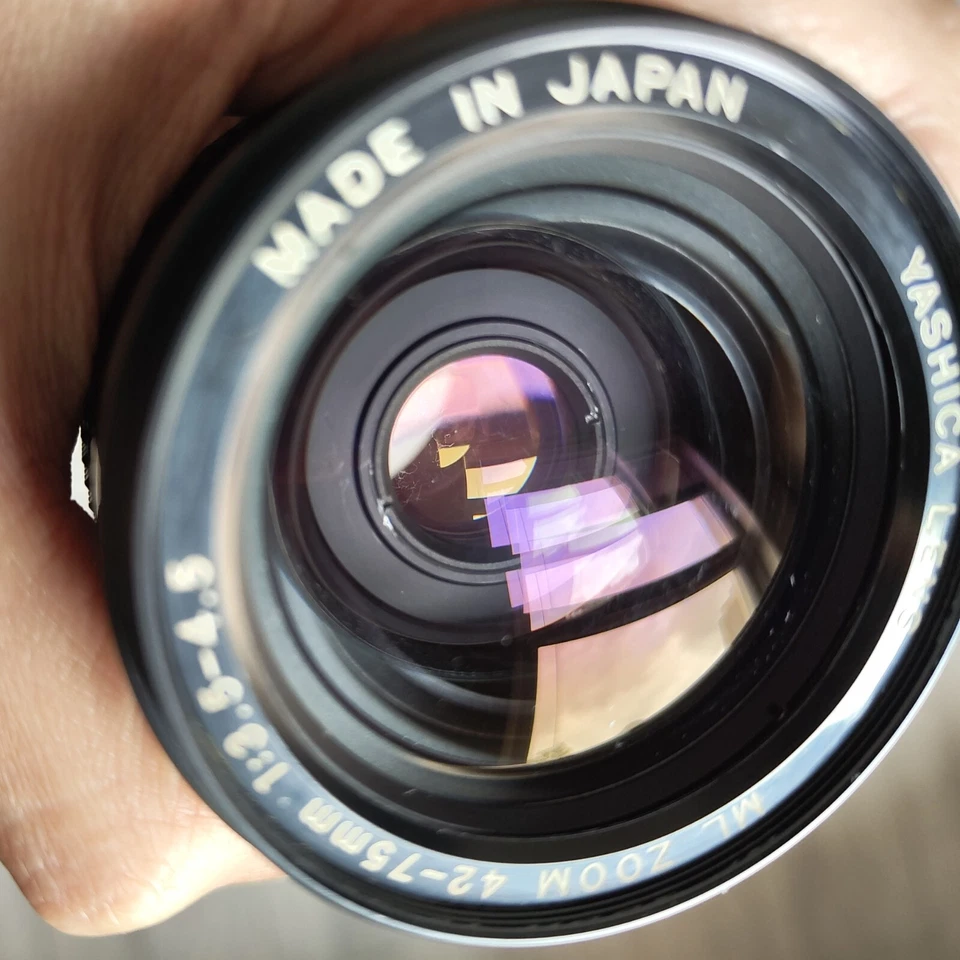 Yashica ML 42-75mm F3.5-4.5 MF Zoom Lens Contax Yashica C/Y Mount - Image 3 of 4