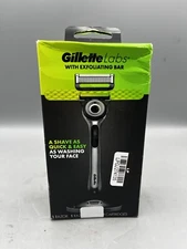 Gilette Labs with Exfoliating Bar 1 Razor 1 Stand 2 Cartridges NEW Open Box