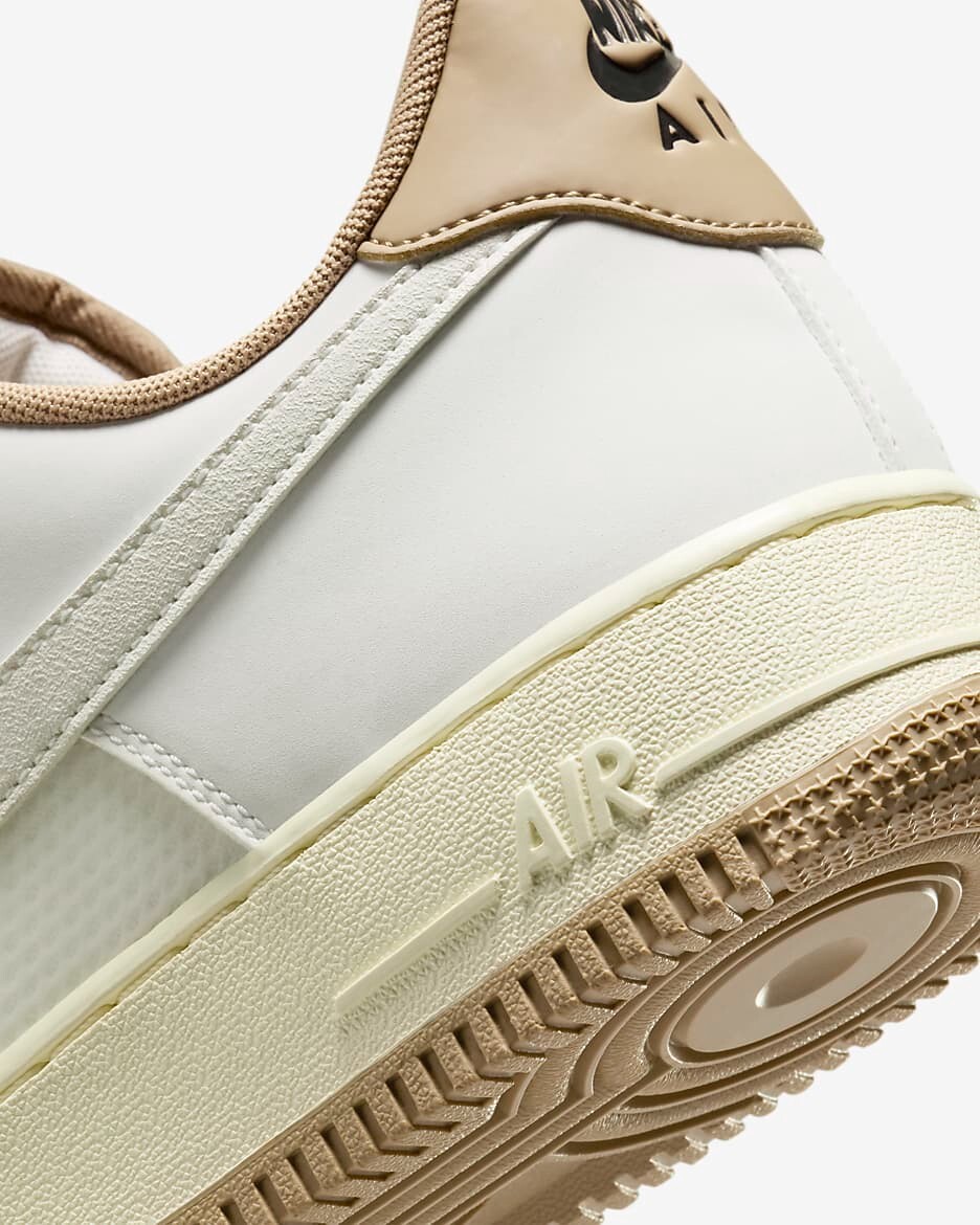 Nike Air Force 1 Low '07 LV8 Nike Air Force 1 Low '07 LV8