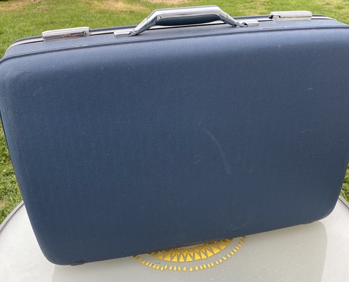 Vintage American Tourister Tri Taper 