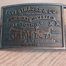 VINTAGE LEVI STRAUSS LEATHER BELT SIZE 34
