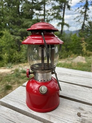 Vintage Coleman Red Model 200A Beautiful Lantern 10/1963 Sunshine